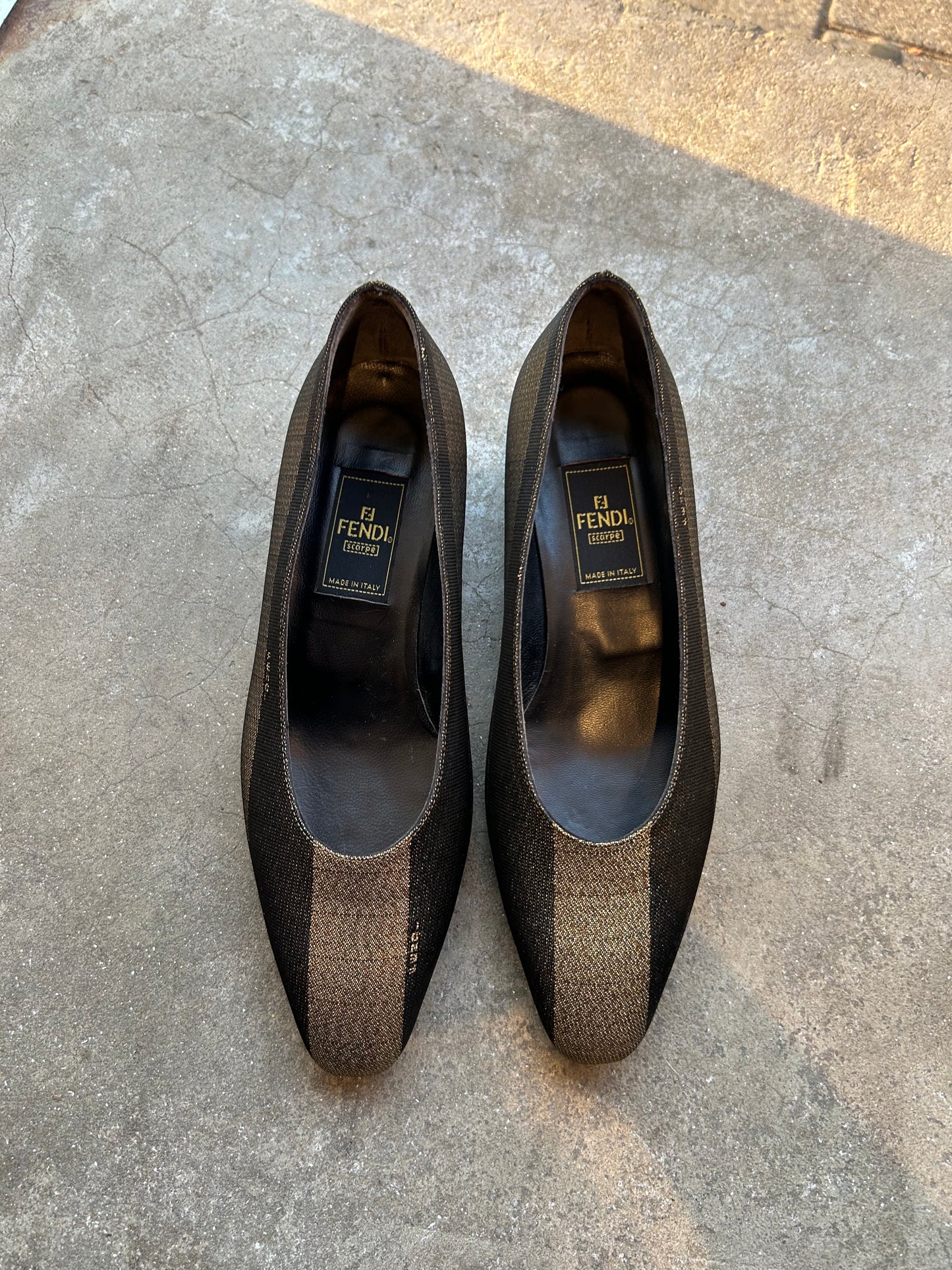 FENDI 90’s golden flats 36.5 EU