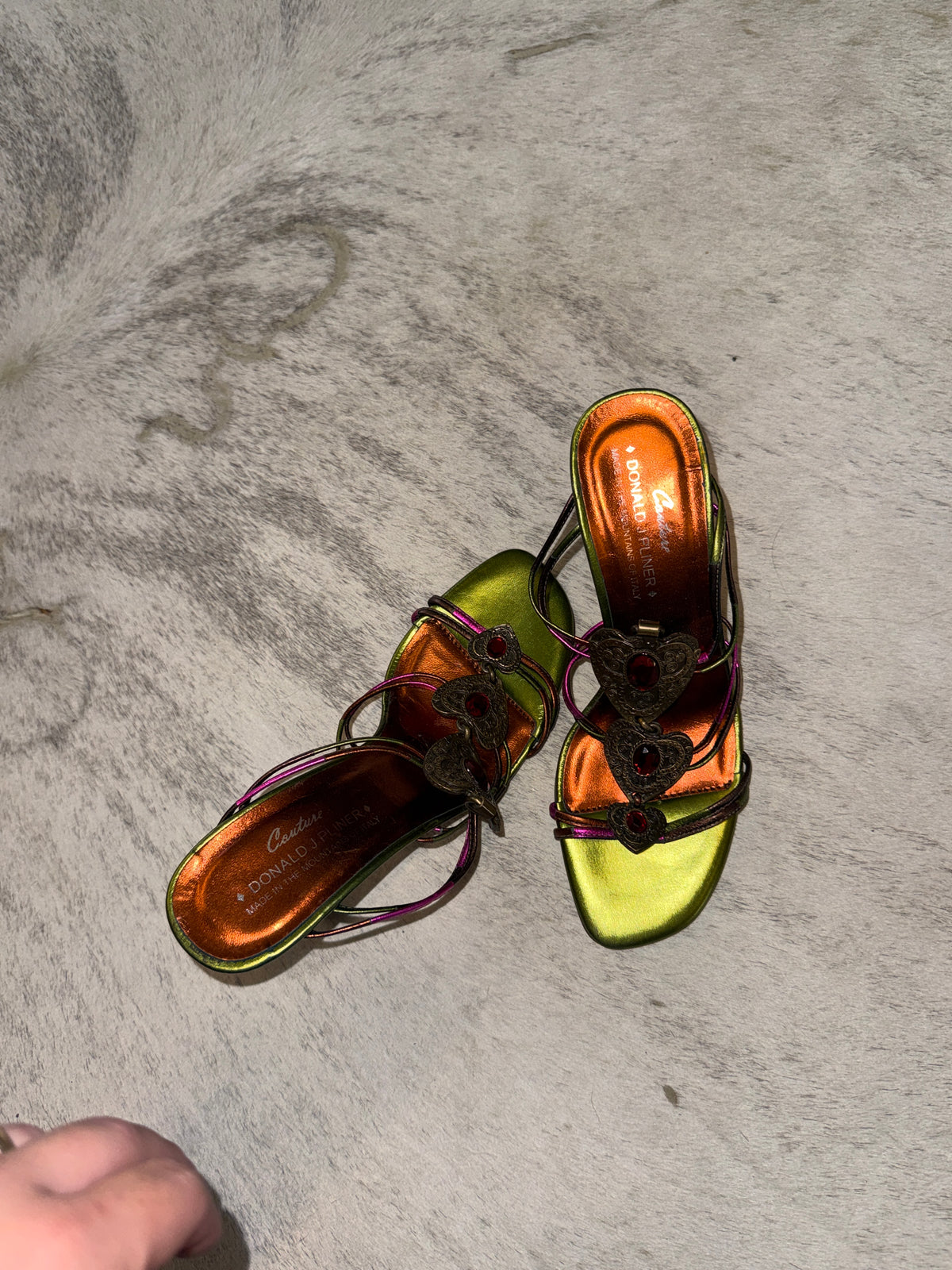 Vintage Donald J Pliner Heart Wrap Heels 35.5 EU