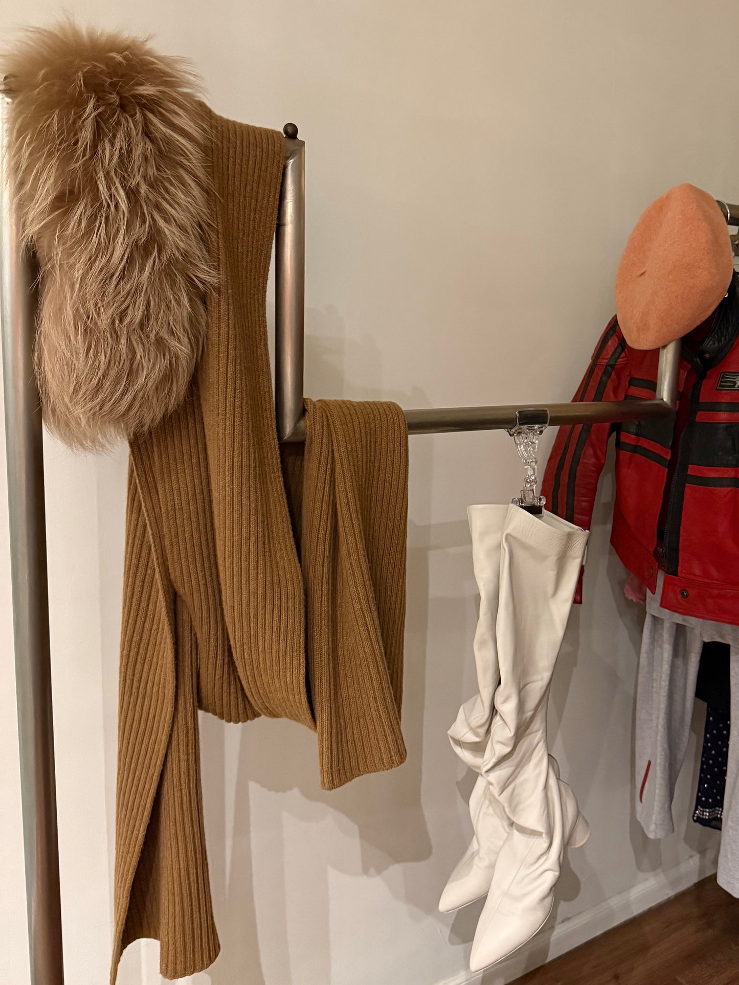 Max Mara Wool Scarf Fur Collar - Image 3