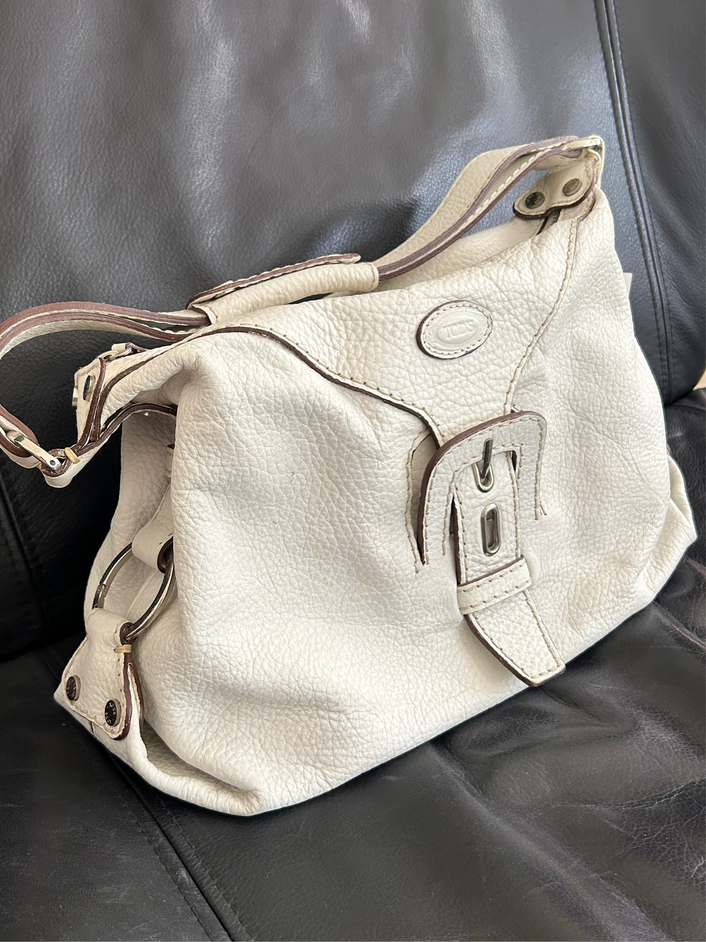 TOD’s ivory leather belt shoulder bag