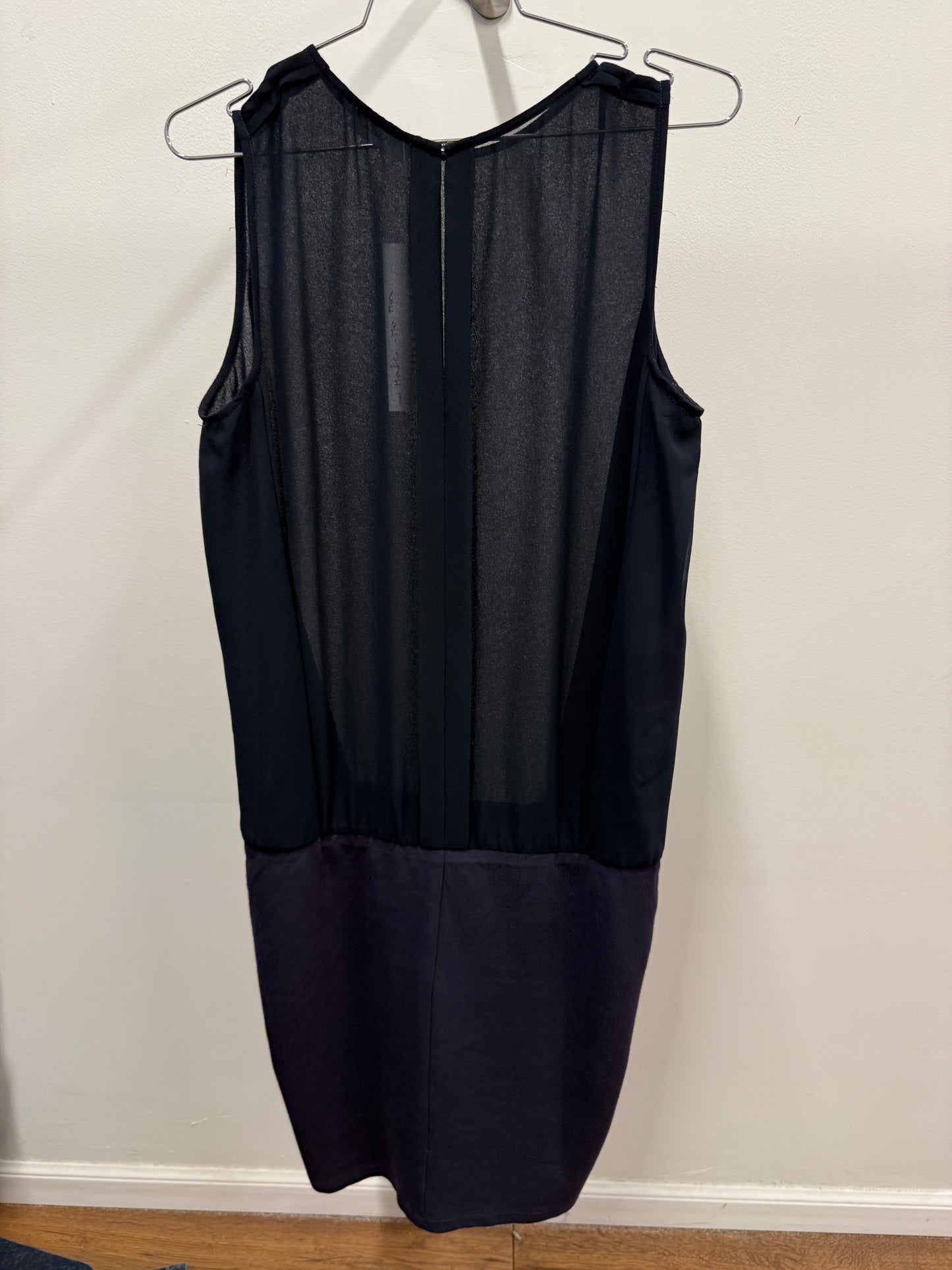 Max&Co. Sleeveless Minimal dress