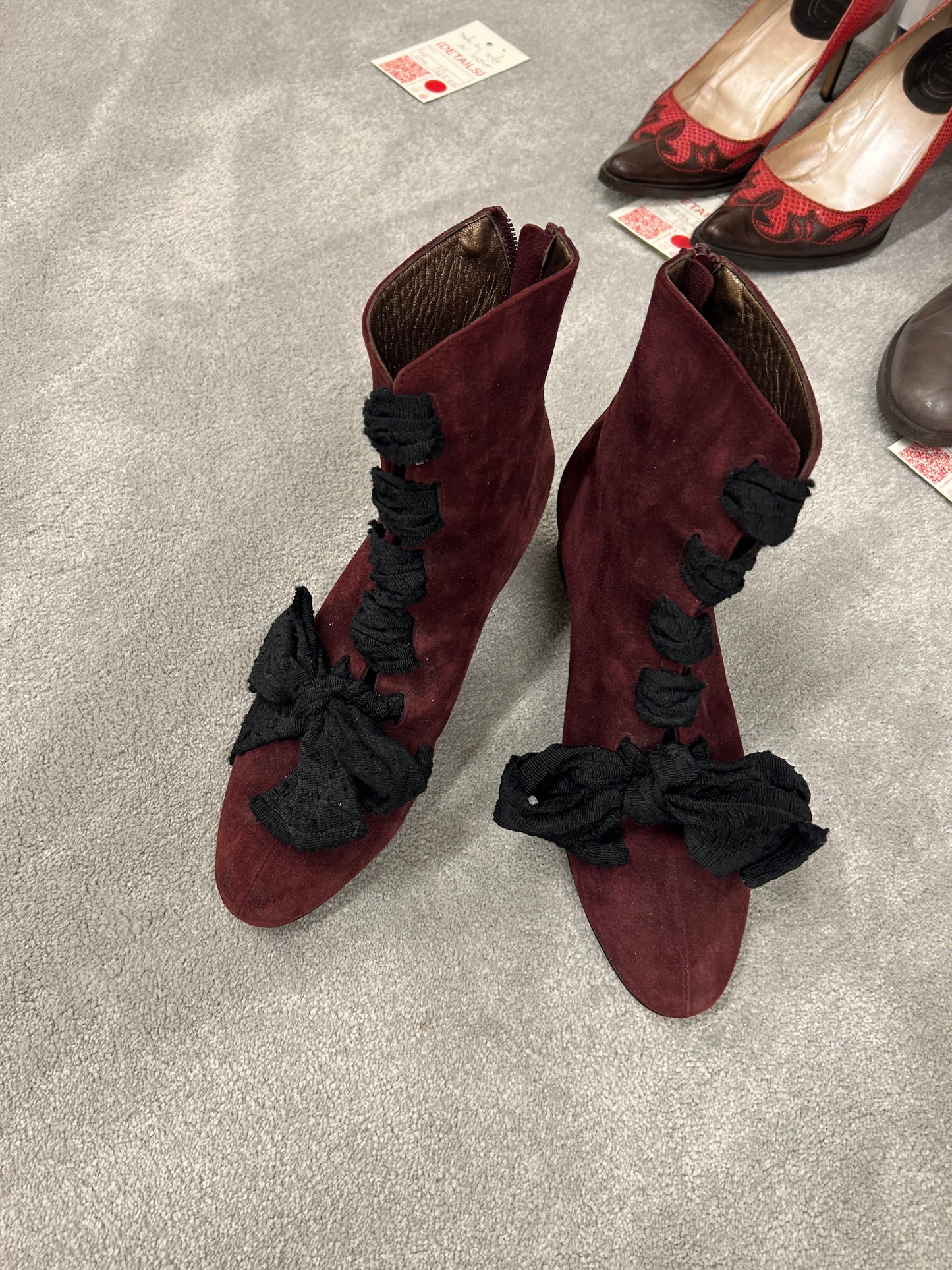 Italian suede ribbon boots