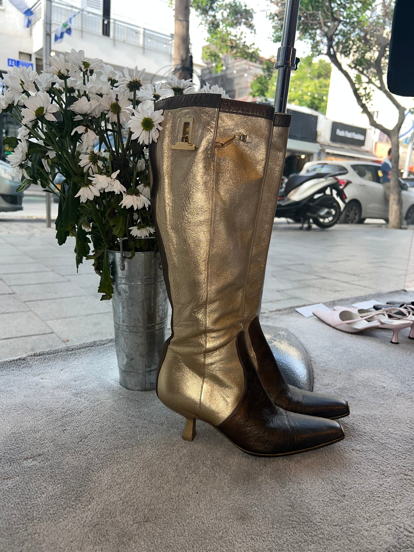 Gucci by Tom Ford - “museum piece” Fall 2000 Metallic Boots 36