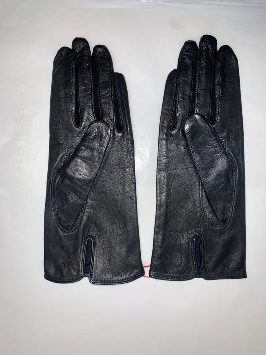Vintage black leather gloves